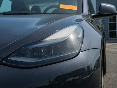 Used 2022 Tesla Model 3 RWD image 12