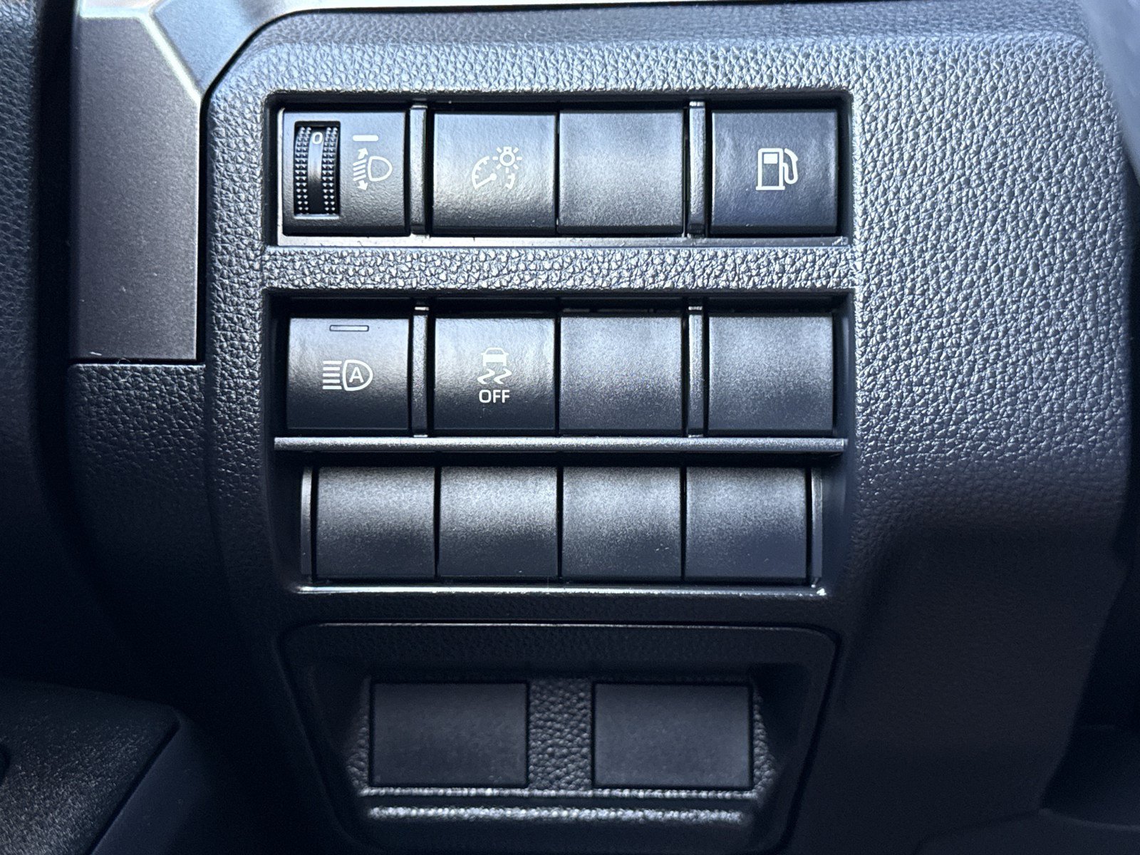 Used 2025 Toyota 4Runner SR5 RWD image 17