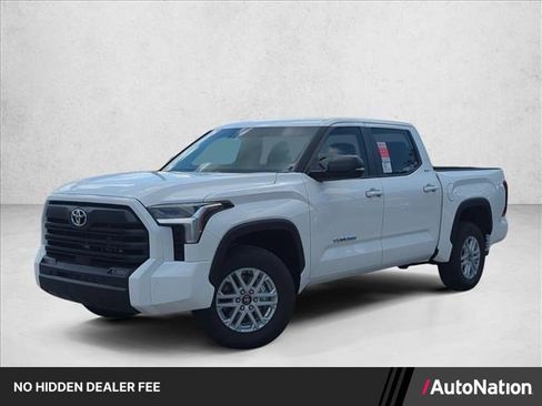 Used 2026 Toyota Tundra SR5 w/ SR5 Premium Package AWD/4WD image 1