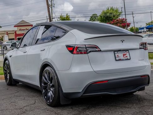 Used 2024 Tesla Model Y Performance AWD/4WD image 21