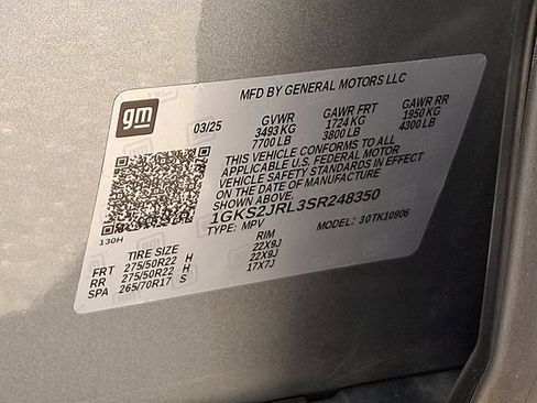 Used 2025 GMC Yukon XL Denali AWD/4WD image 29