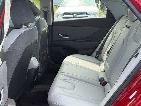 Used 2025 Hyundai Elantra Limited w/ Cargo Package FWD image 24