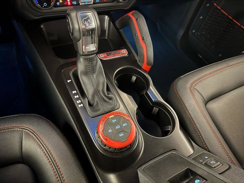 Used 2025 Ford Bronco Stroppe Edition image 29