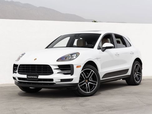 Certified 2021 Porsche Macan S image 1