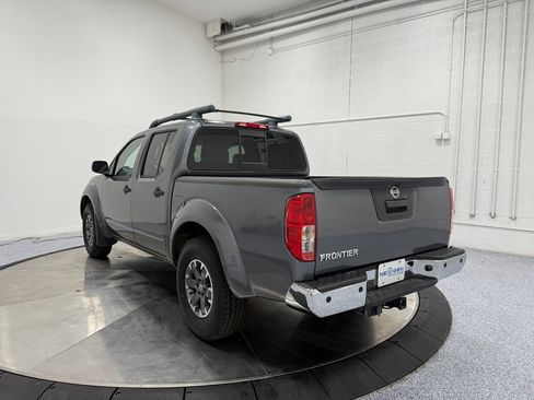 Used 2020 Nissan Frontier PRO-4X w/ Pro-4x Utility Package image 5