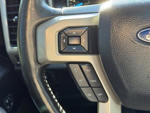 Used 2018 Ford F150 Lariat w/ Equipment Group 502A Luxury image 27