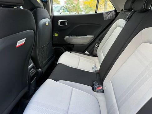 New 2026 Hyundai Venue SEL image 22
