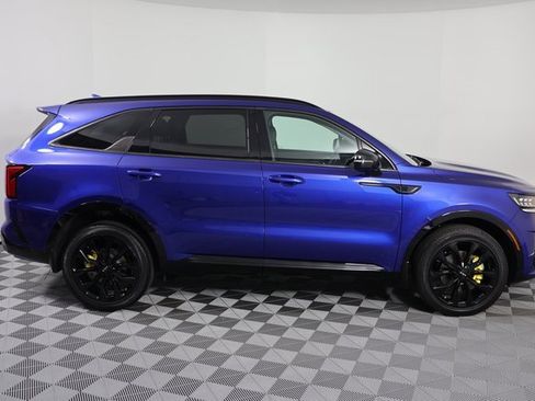 Used 2023 Kia Sorento SX image 9