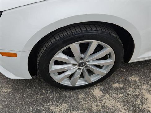 Used 2017 Audi A4 2.0T Ultra Premium w/ Convenience Package FWD image 11