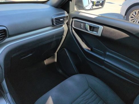 Used 2020 Ford Explorer XLT RWD image 17