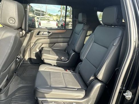 New 2026 GMC Yukon XL Denali w/ Denali Reserve Package image 26