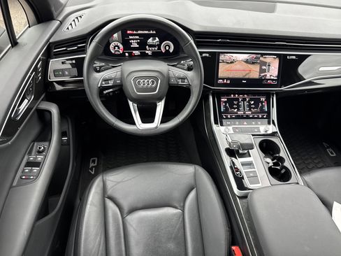 Used 2021 Audi Q7 2.0T Premium Plus w/ Executive Package image 12