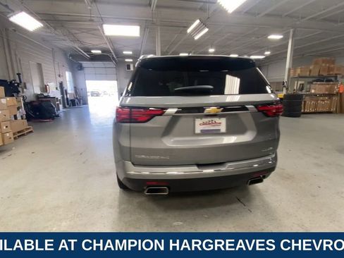 Used 2023 Chevrolet Traverse Premier AWD/4WD image 9