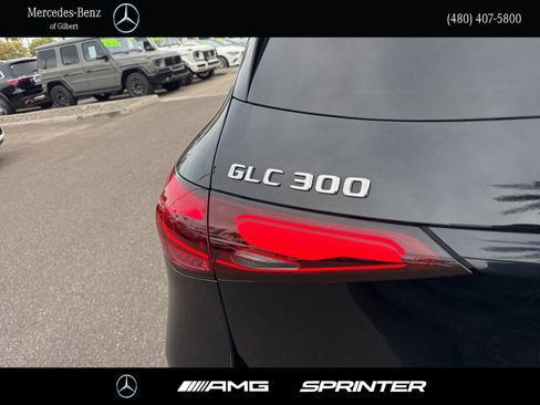 Used 2024 Mercedes-Benz GLC 300 image 5