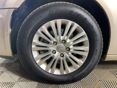 Used 2012 Chrysler Town & Country Touring-L w/ Premium Group FWD image 33