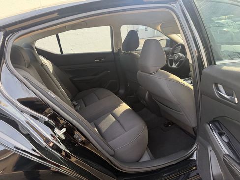 Used 2021 Nissan Altima 2.5 SV FWD image 28