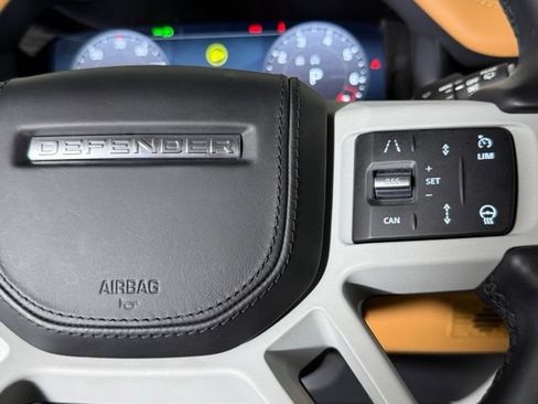 Used 2024 Land Rover Defender 110 S AWD/4WD image 32