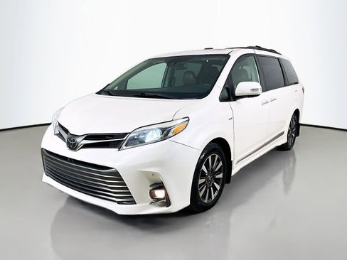 Used 2019 Toyota Sienna Limited Premium AWD/4WD image 1