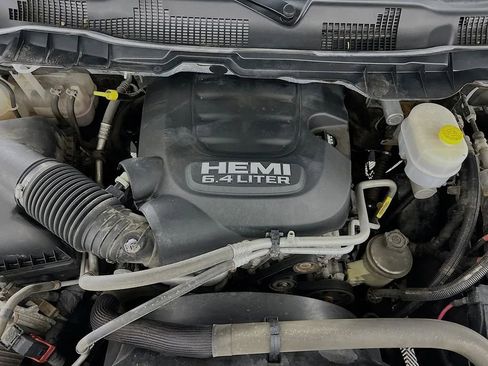 Used 2018 RAM 2500 Tradesman RWD image 28