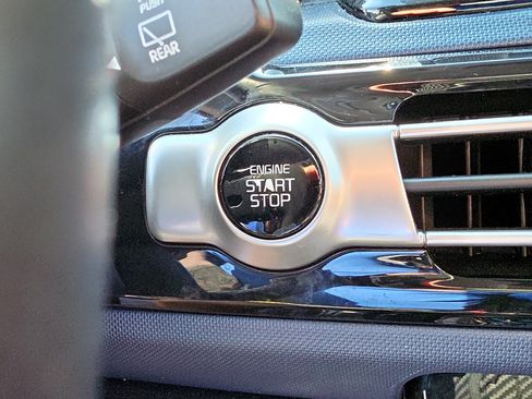 Certified 2023 Kia Seltos S w/ Navigation Package FWD image 26