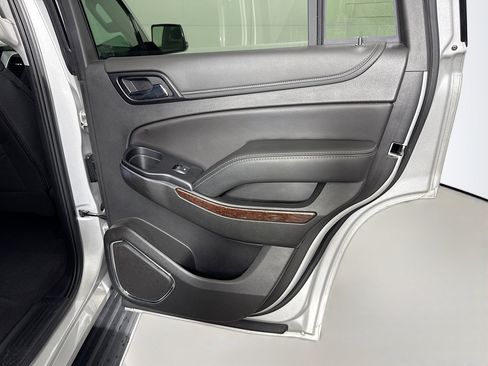 Used 2019 GMC Yukon SLE w/ SLE Value Package image 27