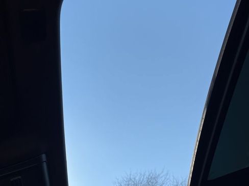 Used 2021 GMC Yukon AT4 w/ Technology Package image 13