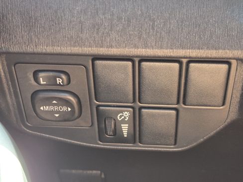 Used 2012 Toyota Prius Three FWD image 20