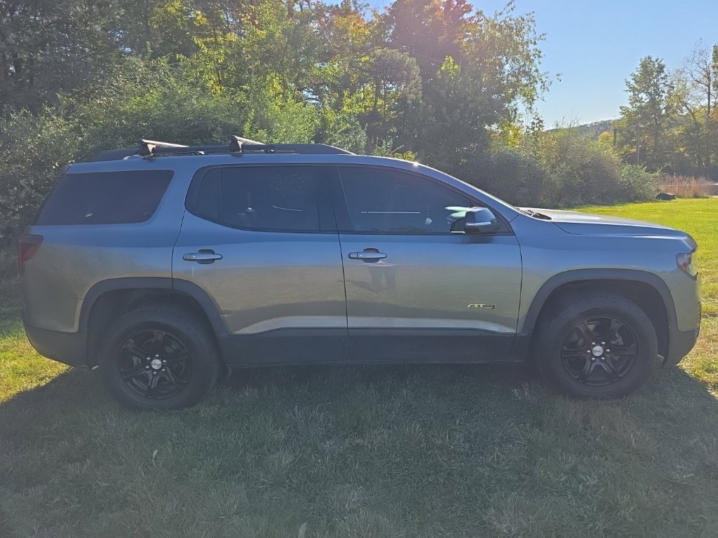 Used 2022 GMC Acadia AT4 w/ Trailering Package AWD/4WD image 9