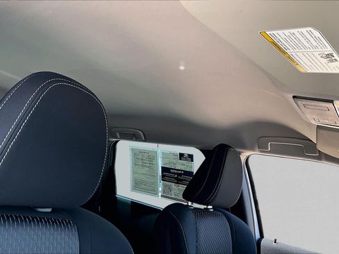 Used 2023 Mitsubishi Outlander ES FWD image 26