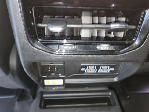 Certified 2023 Jeep Grand Cherokee L Overland AWD/4WD image 26