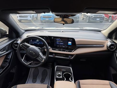 Used 2026 Chevrolet Equinox ACTIV w/ LPO, Floor Liner Package image 13