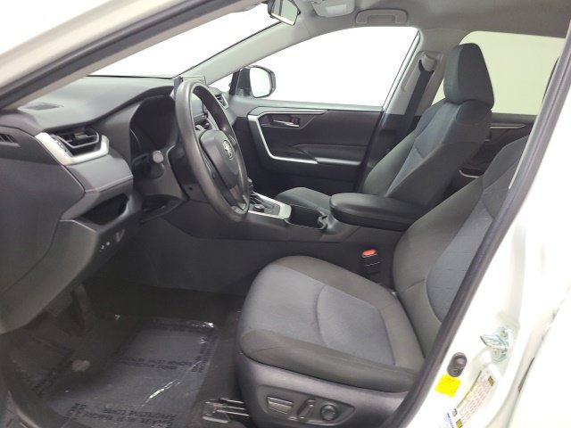 Certified 2022 Toyota RAV4 XLE w/ Carpet Mat Package (TMS) AWD/4WD image 16