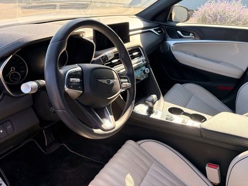Used 2025 Genesis G70 2.5T w/ Sport Prestige Package RWD image 9