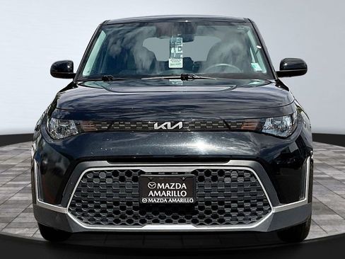 Used 2025 Kia Soul LX w/ LX Technology Package FWD image 3