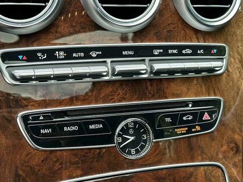 Used 2018 Mercedes-Benz C 300 4MATIC Sedan image 26