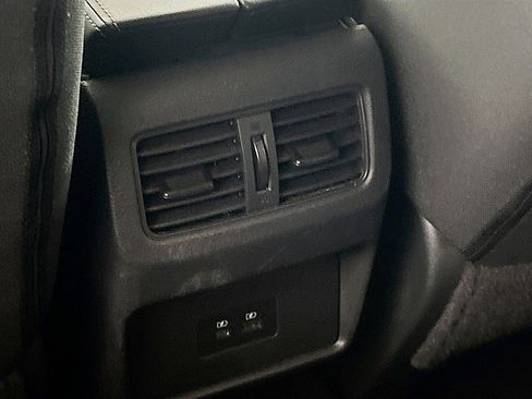 Used 2023 Nissan Rogue SV image 23