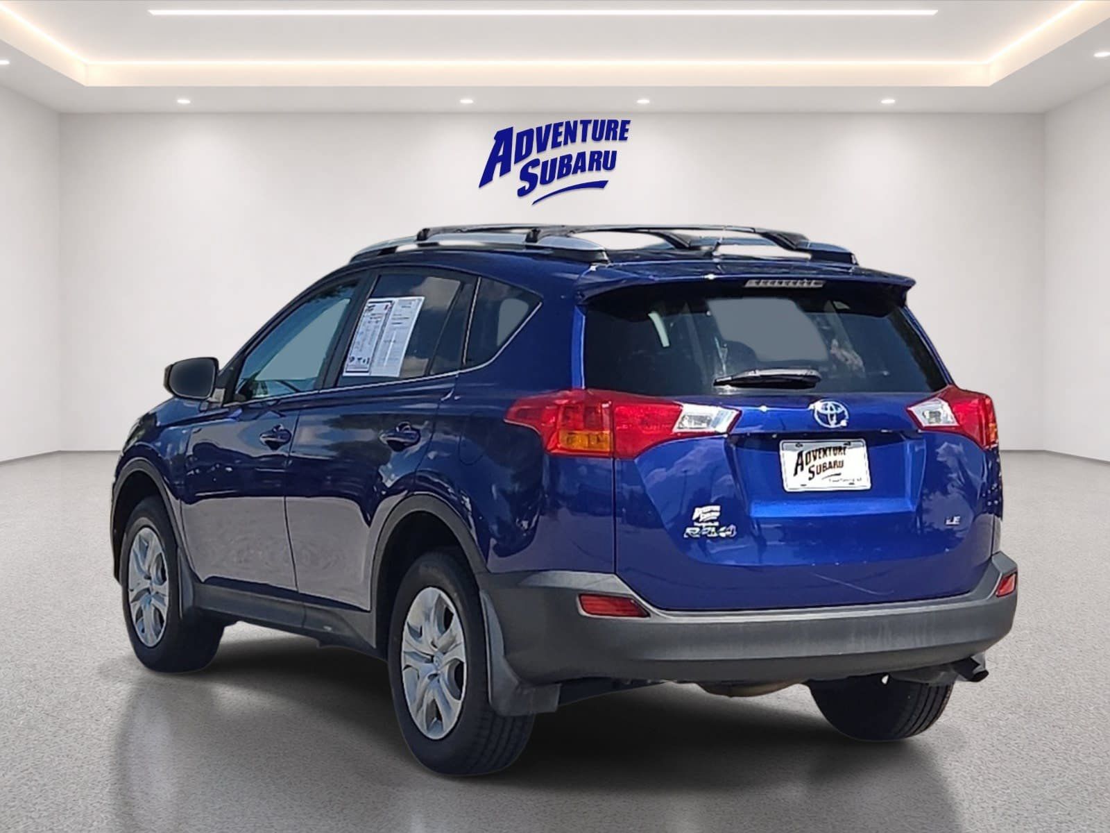 Used 2015 Toyota RAV4 LE FWD image 5