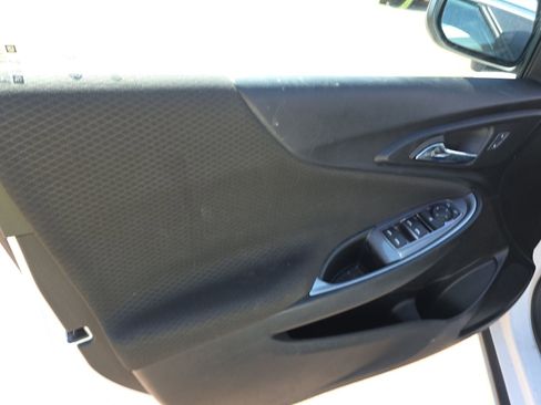 Used 2022 Chevrolet Malibu LT image 9