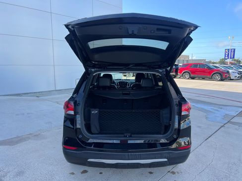 Used 2023 Chevrolet Equinox Premier AWD/4WD image 14