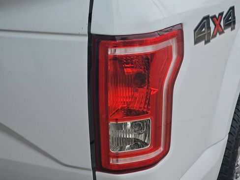 Used 2016 Ford F150 XLT w/ Trailer Tow Package image 41