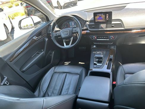 Used 2018 Audi Q5 2.0T Premium w/ Convenience Package AWD/4WD image 5