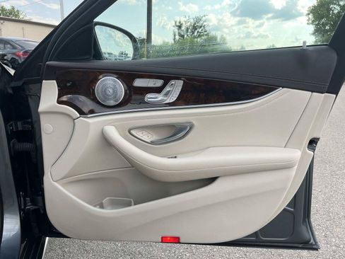 Certified 2019 Mercedes-Benz E 300 image 23
