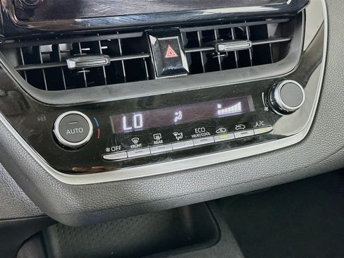 Used 2024 Toyota Corolla LE FWD image 21