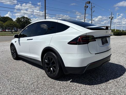 Used 2022 Tesla Model X AWD/4WD image 6