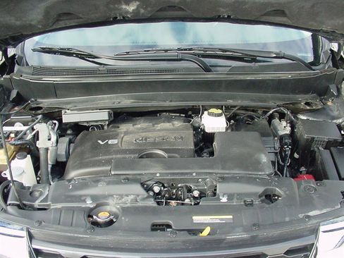 Used 2019 Nissan Pathfinder S image 39