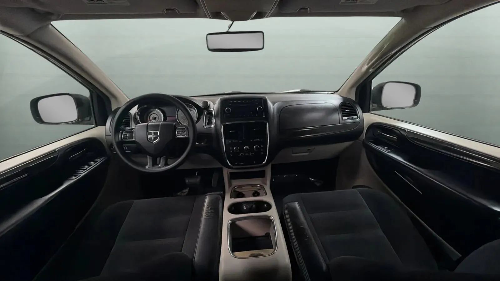 Used 2014 Dodge Grand Caravan SXT FWD image 9
