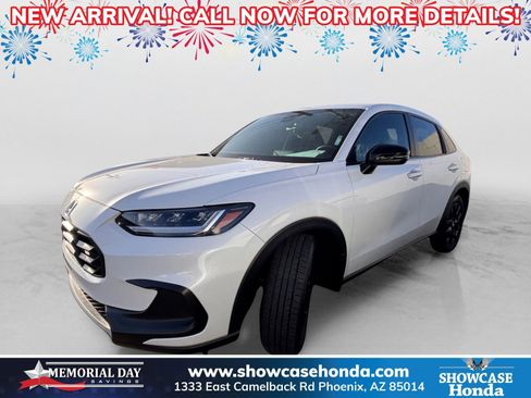 Used 2025 Honda HR-V Sport image 1