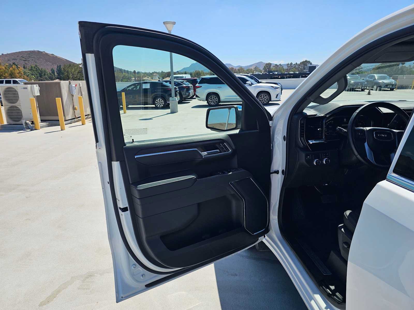 Used 2025 GMC Sierra 1500 SLT RWD image 19