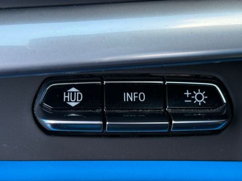 Used 2022 Chevrolet Corvette Stingray Premium Conv w/ Z51 Performance Package image 31