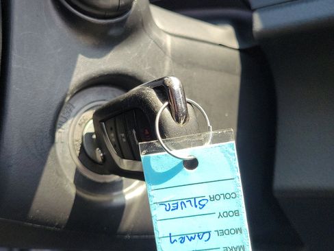 Used 2024 Toyota Camry LE image 28